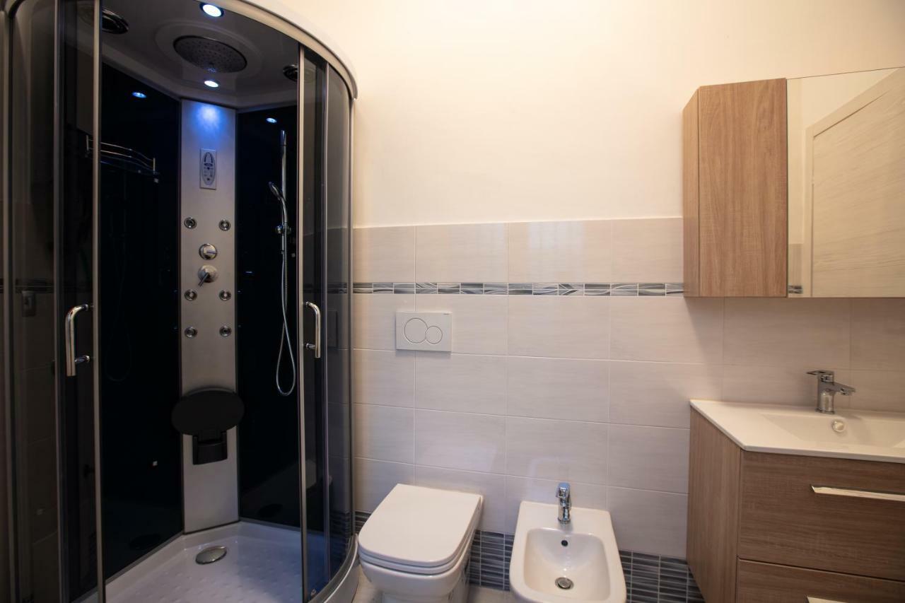 Apartment Lo Chalet Medievale Genoa